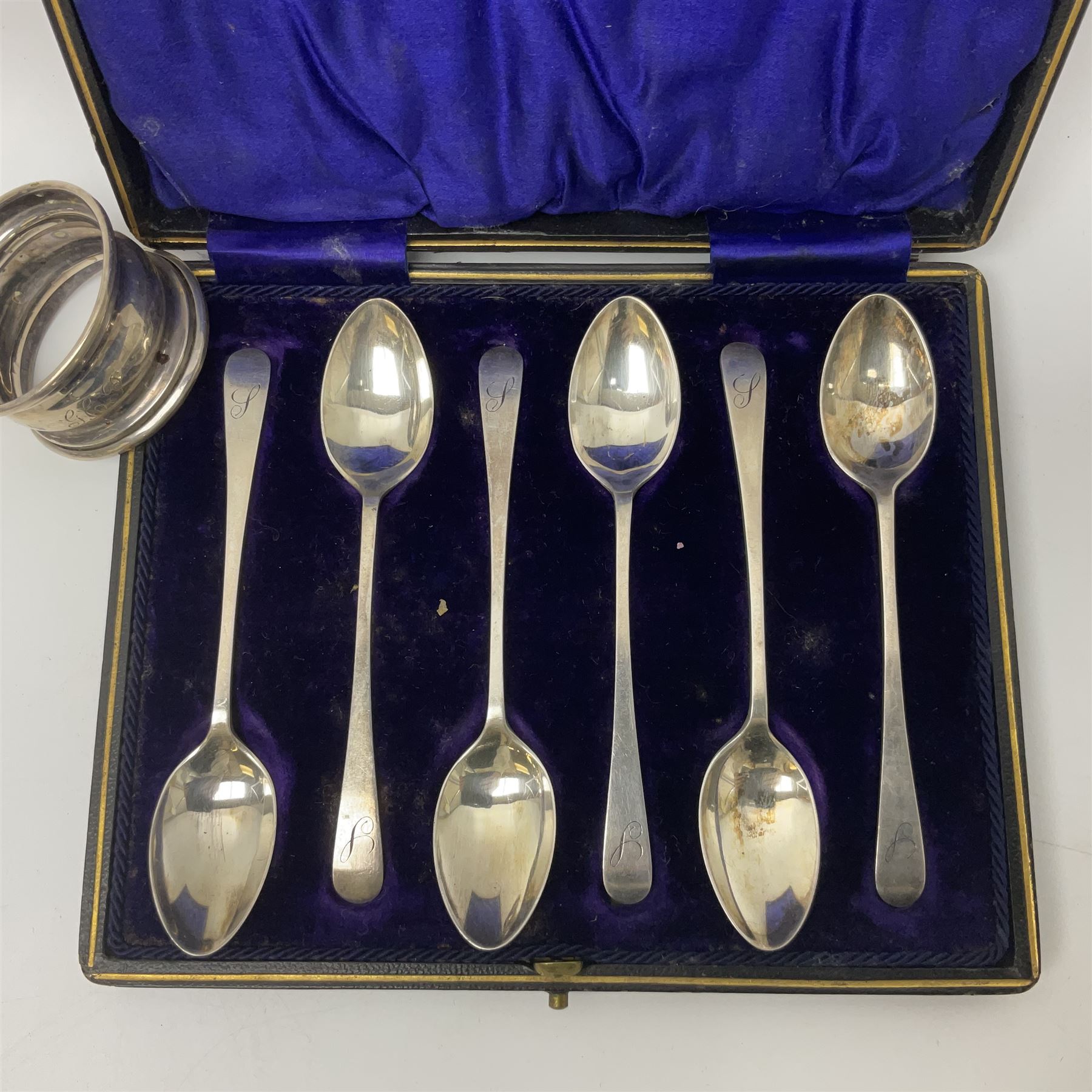 Set of six Edwardian silver teaspoons - Image 3 of 5