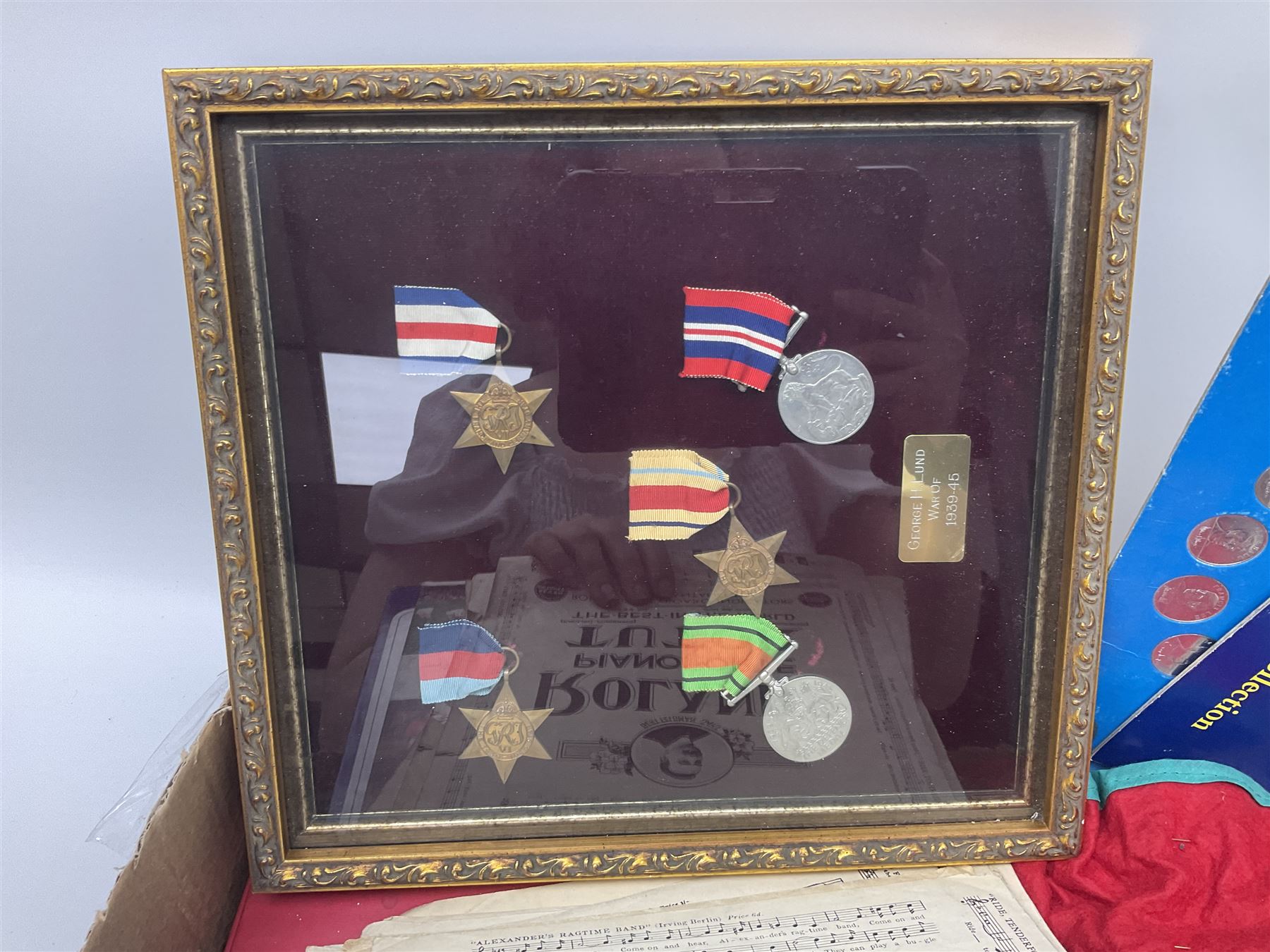 Large collection of Robertson's Golly memorabilia including badges - Image 4 of 15