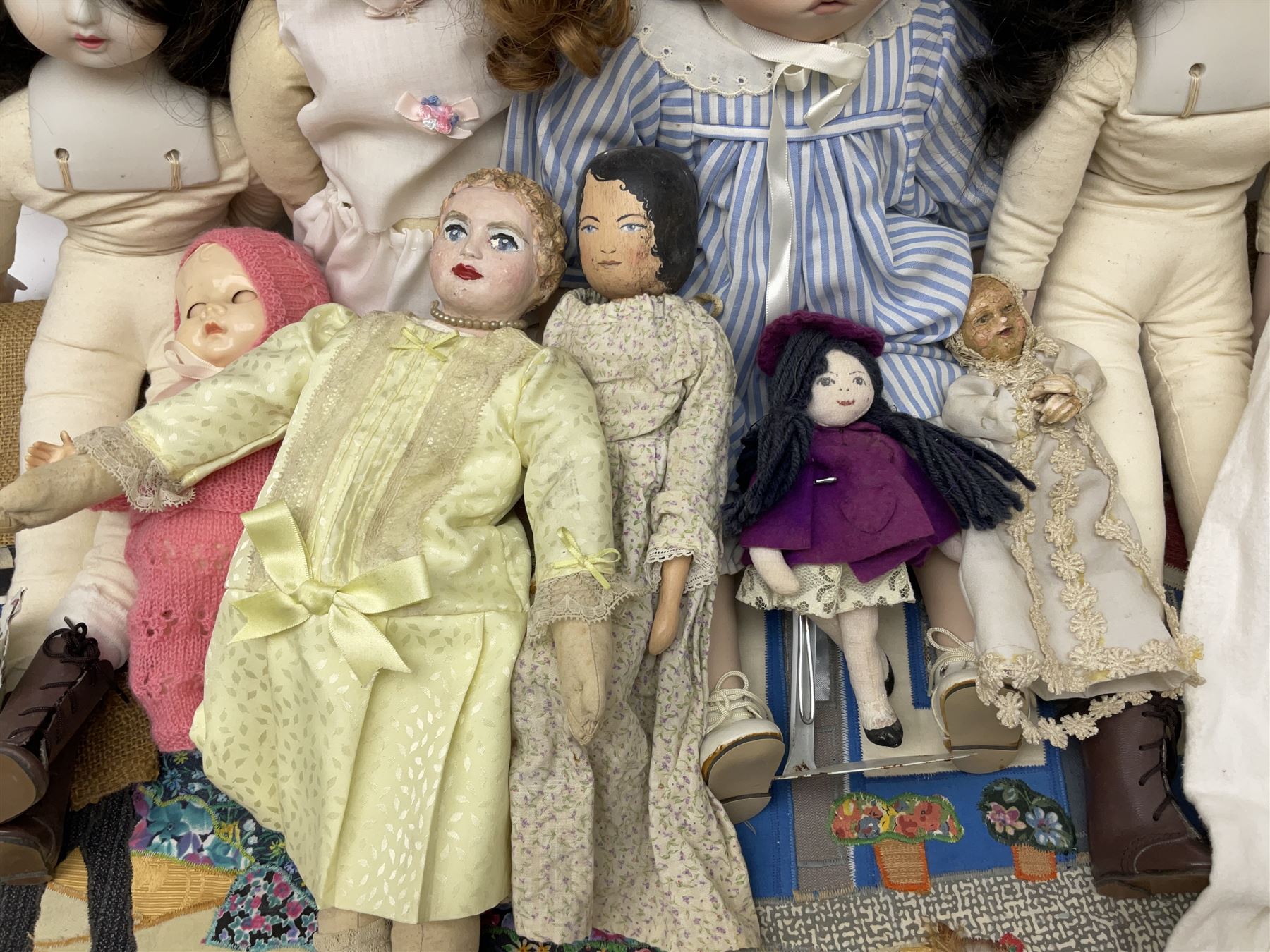 Collection of Victorian and later dolls - Image 5 of 8