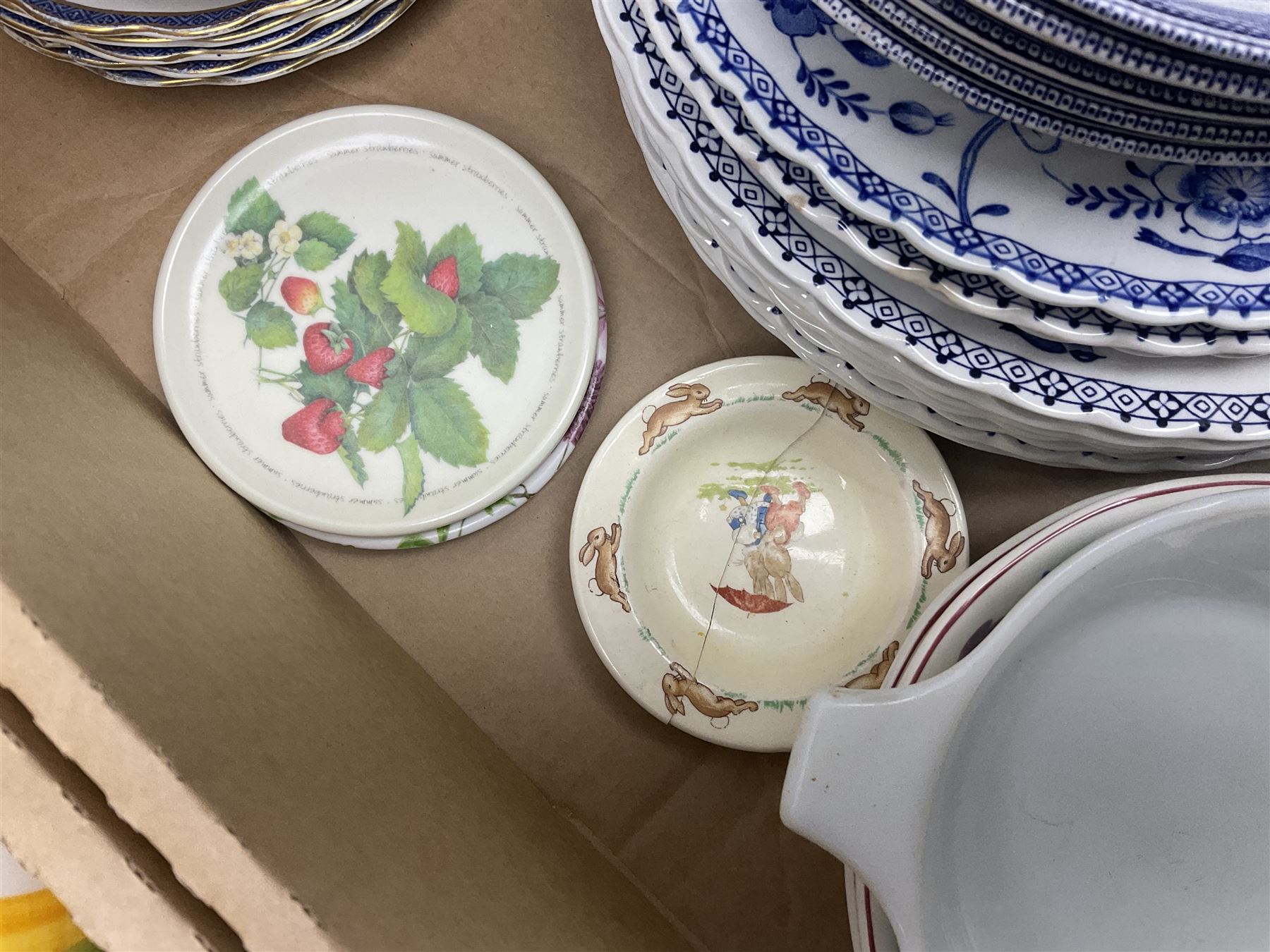 Copeland Spode Chinese Rose pattern dinner and tea wares - Image 19 of 22