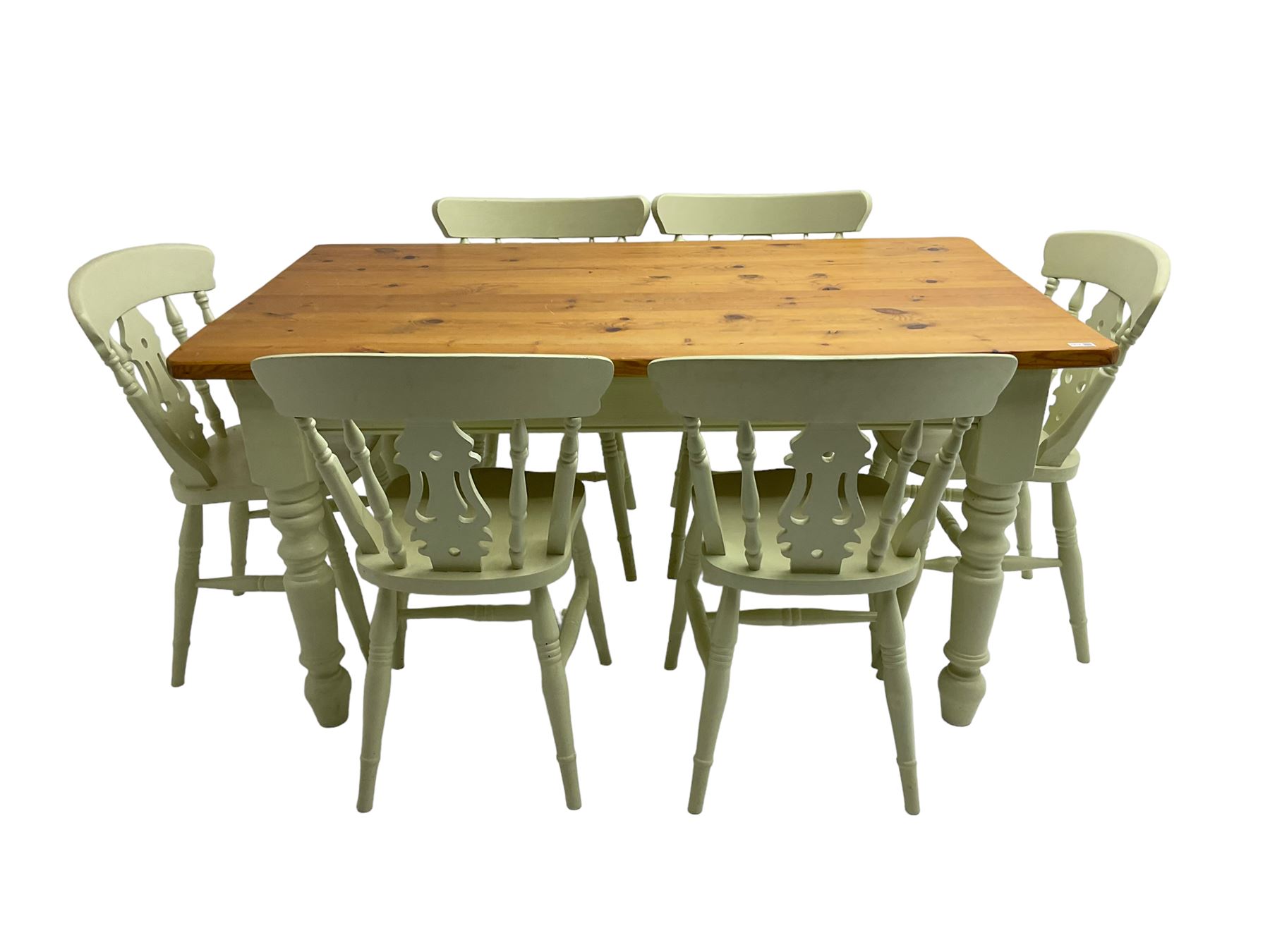 Traditional farmhouse pine dining table - Image 2 of 9