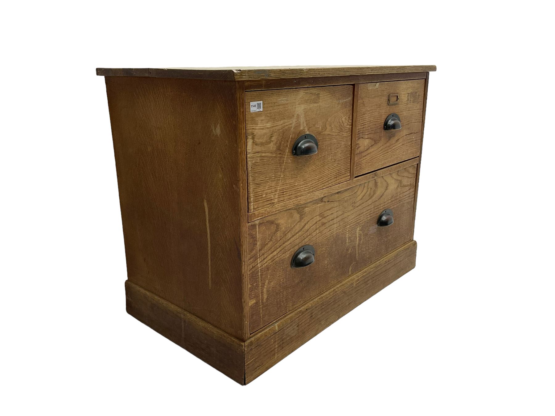 Early to mid-20th century oak chest - Image 5 of 6