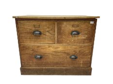 Early to mid-20th century oak chest