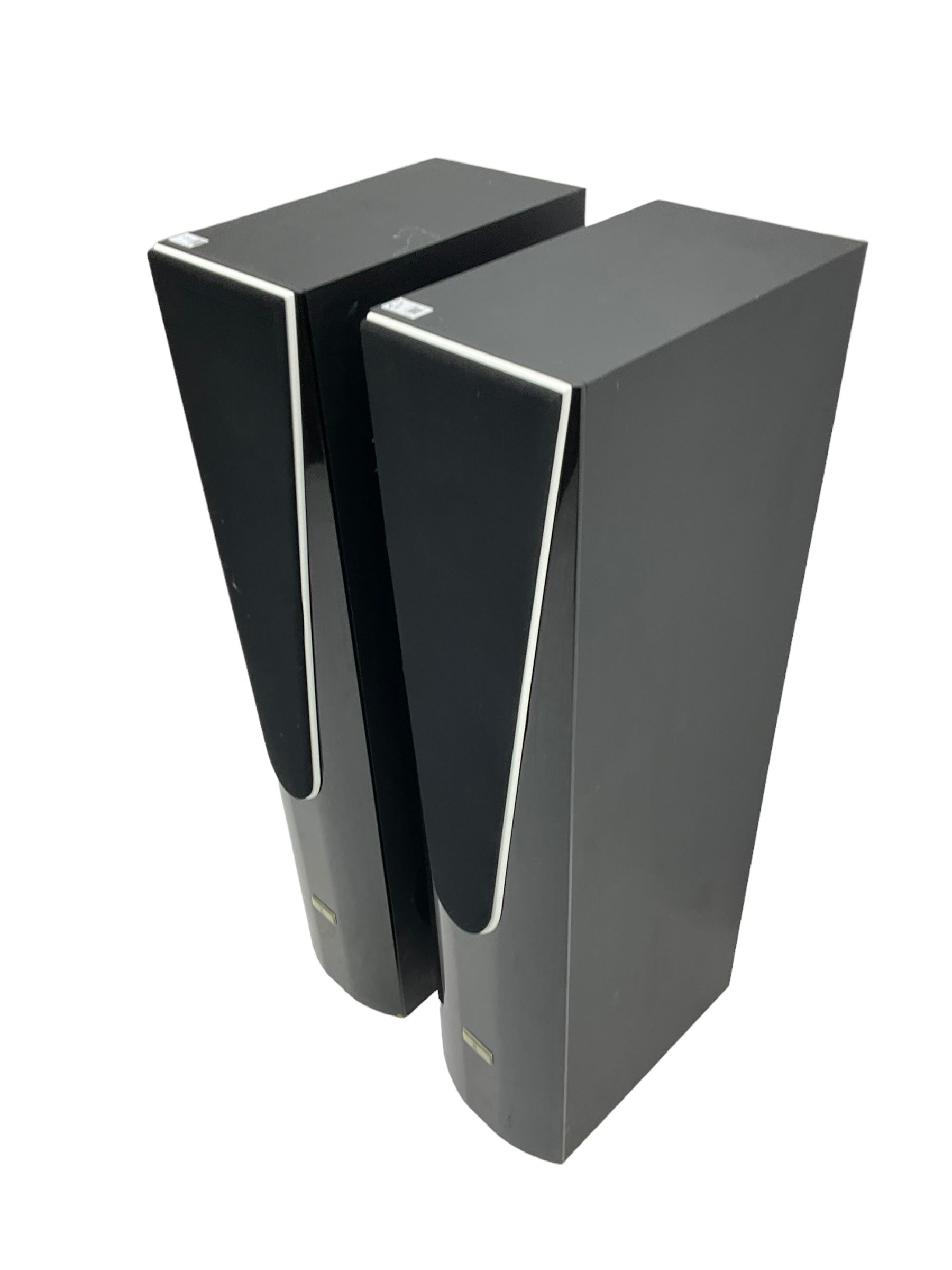 Pair Lake Audio 120W floorstanding speakers in black finish - Image 3 of 5