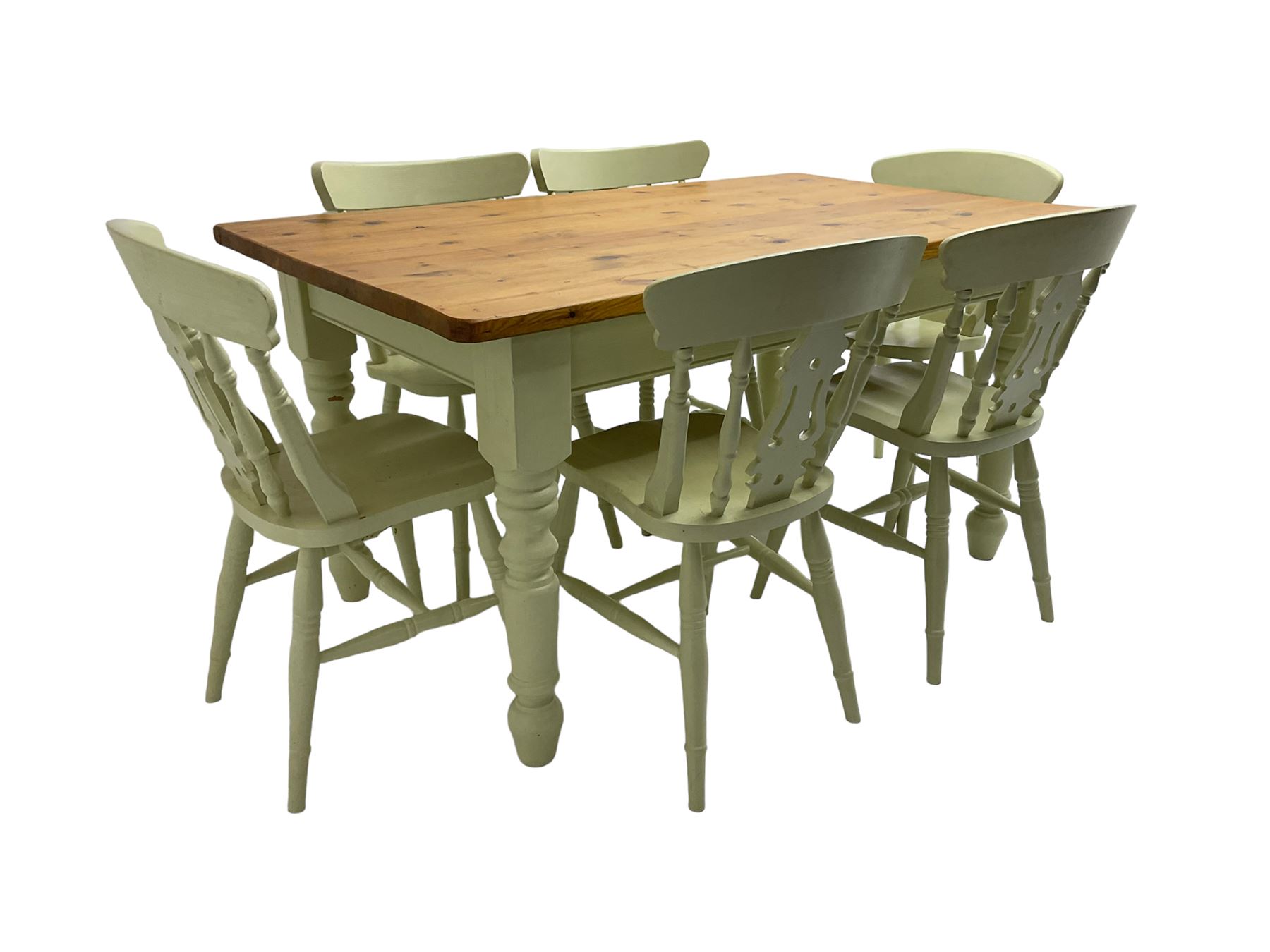 Traditional farmhouse pine dining table - Image 3 of 9