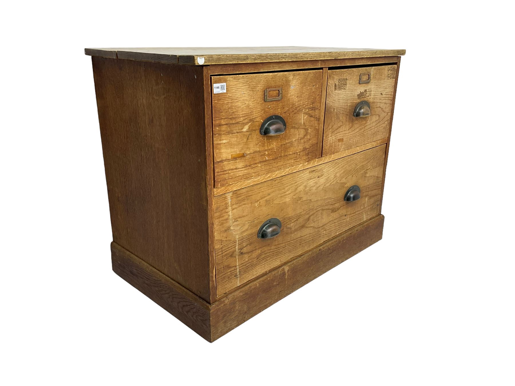 Early to mid-20th century oak chest - Image 5 of 6