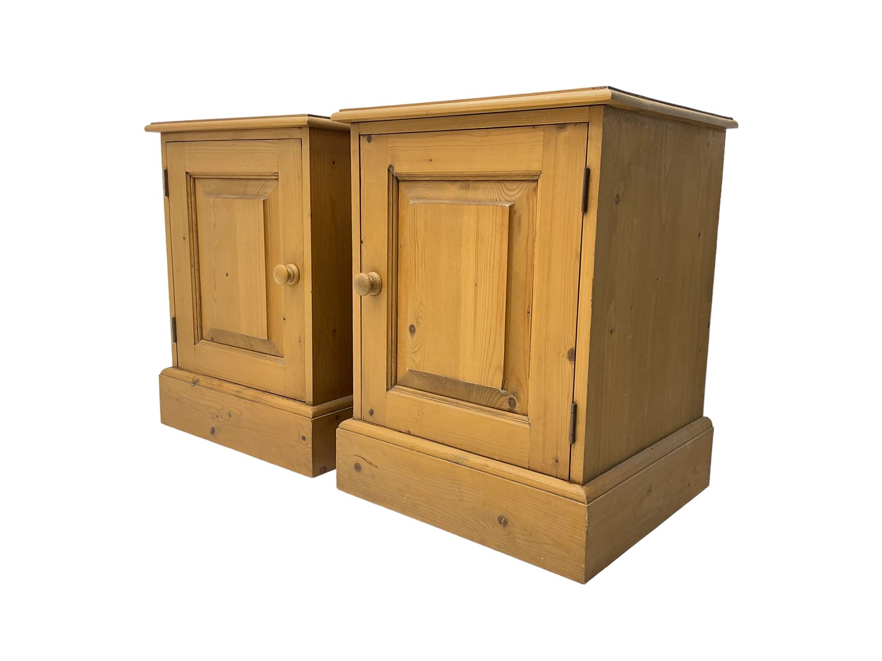 Pair pine bedside cabinets - Image 3 of 7