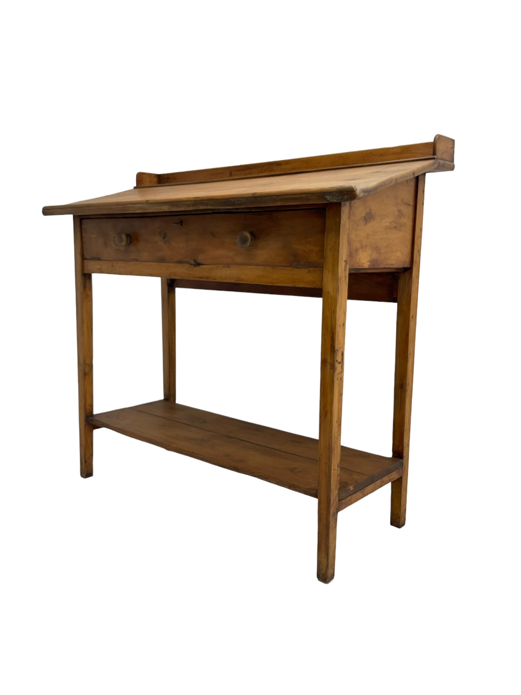 Stained pine clerks desk or table - Image 5 of 6