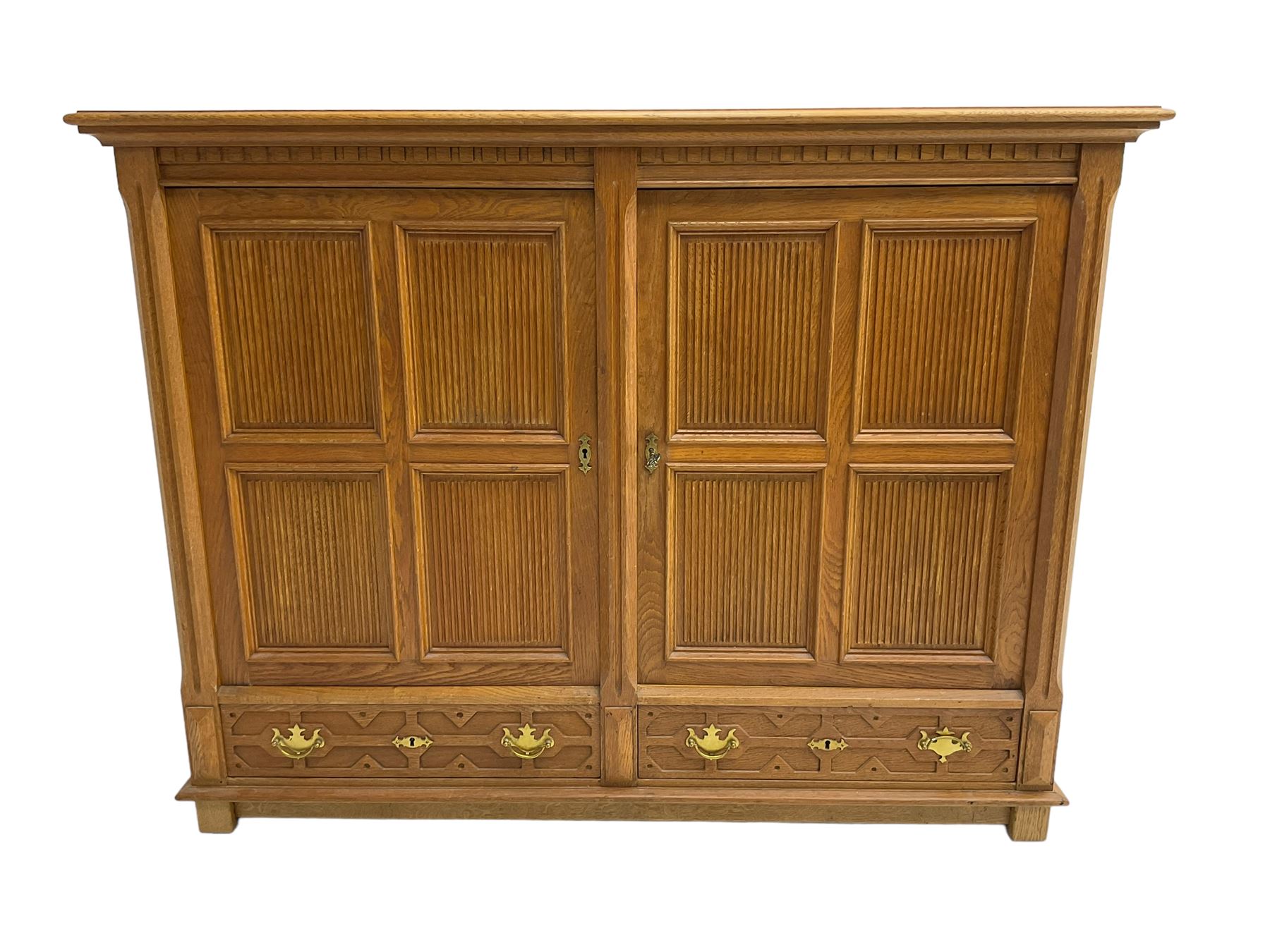 Continental 20th century carved oak cabinet