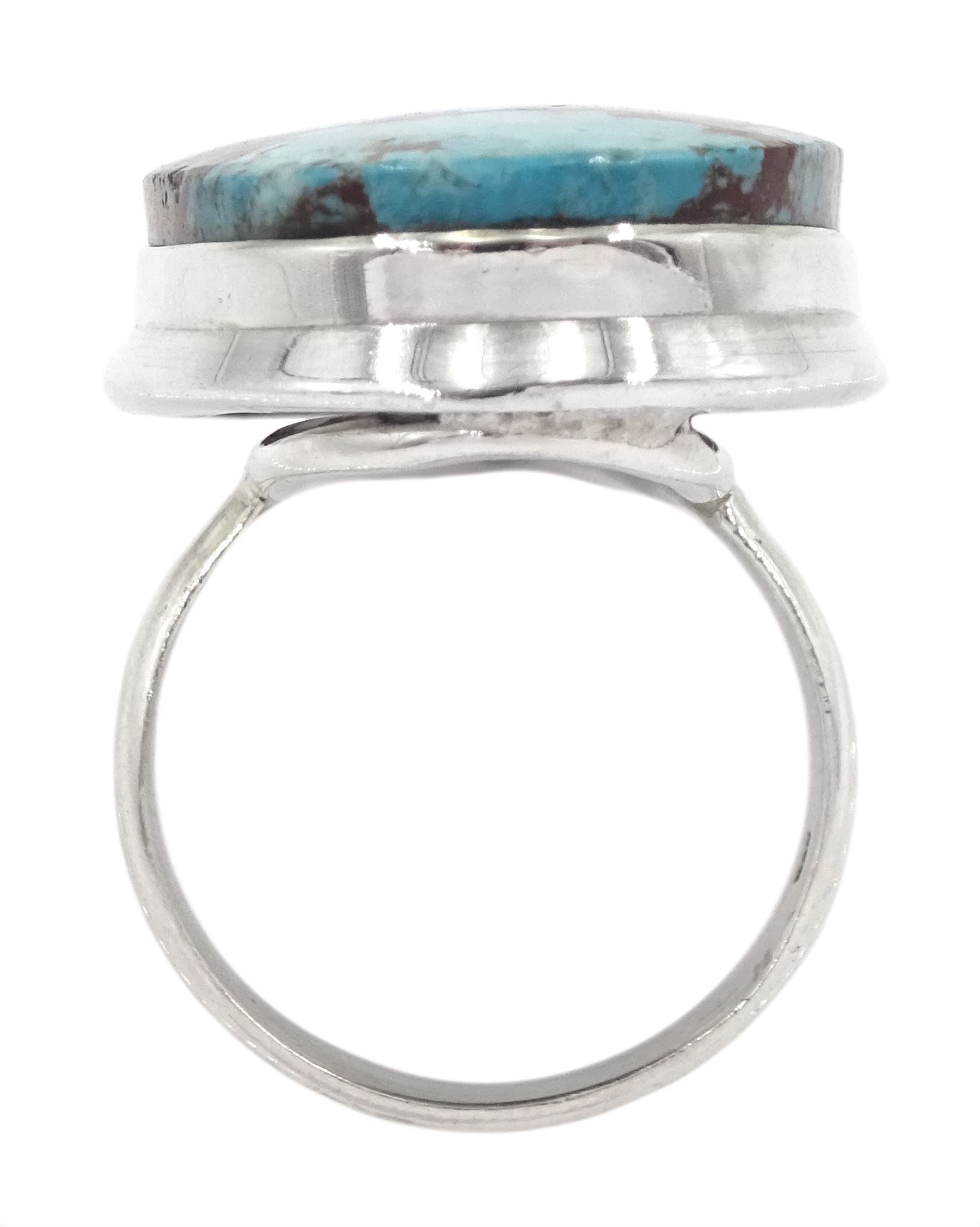 Large silver single stone matrix turquoise ring - Image 4 of 4