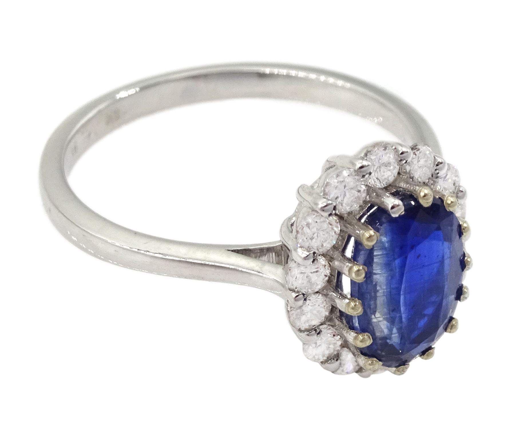 18ct white gold oval cut kyanite and round brilliant cut diamond cluster ring - Image 3 of 5