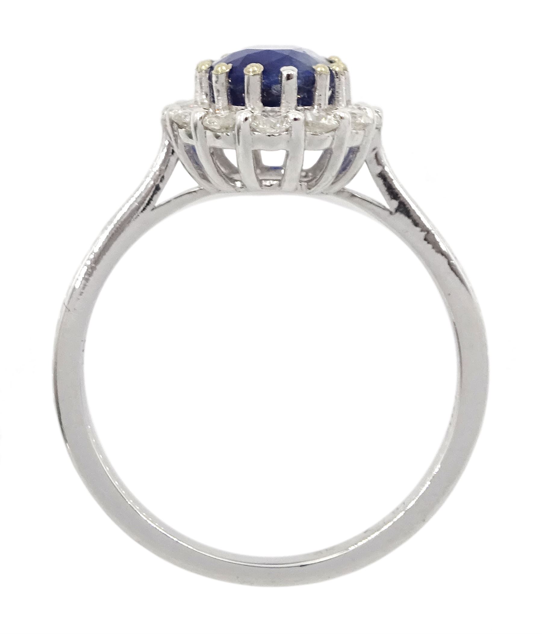 18ct white gold oval cut kyanite and round brilliant cut diamond cluster ring - Image 4 of 5