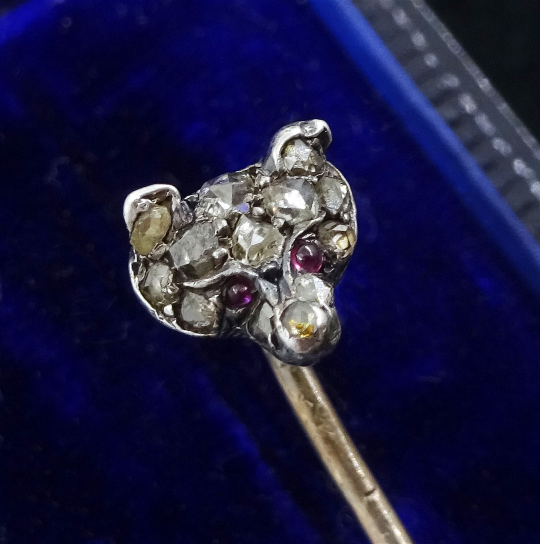 Victorian silver old cut diamond fox head stick pin - Image 3 of 3