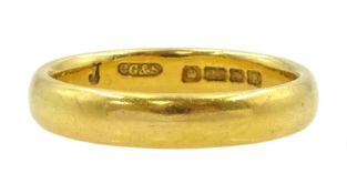 22ct gold wedding band