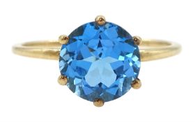 9ct gold single stone round cut Swiss blue topaz ring