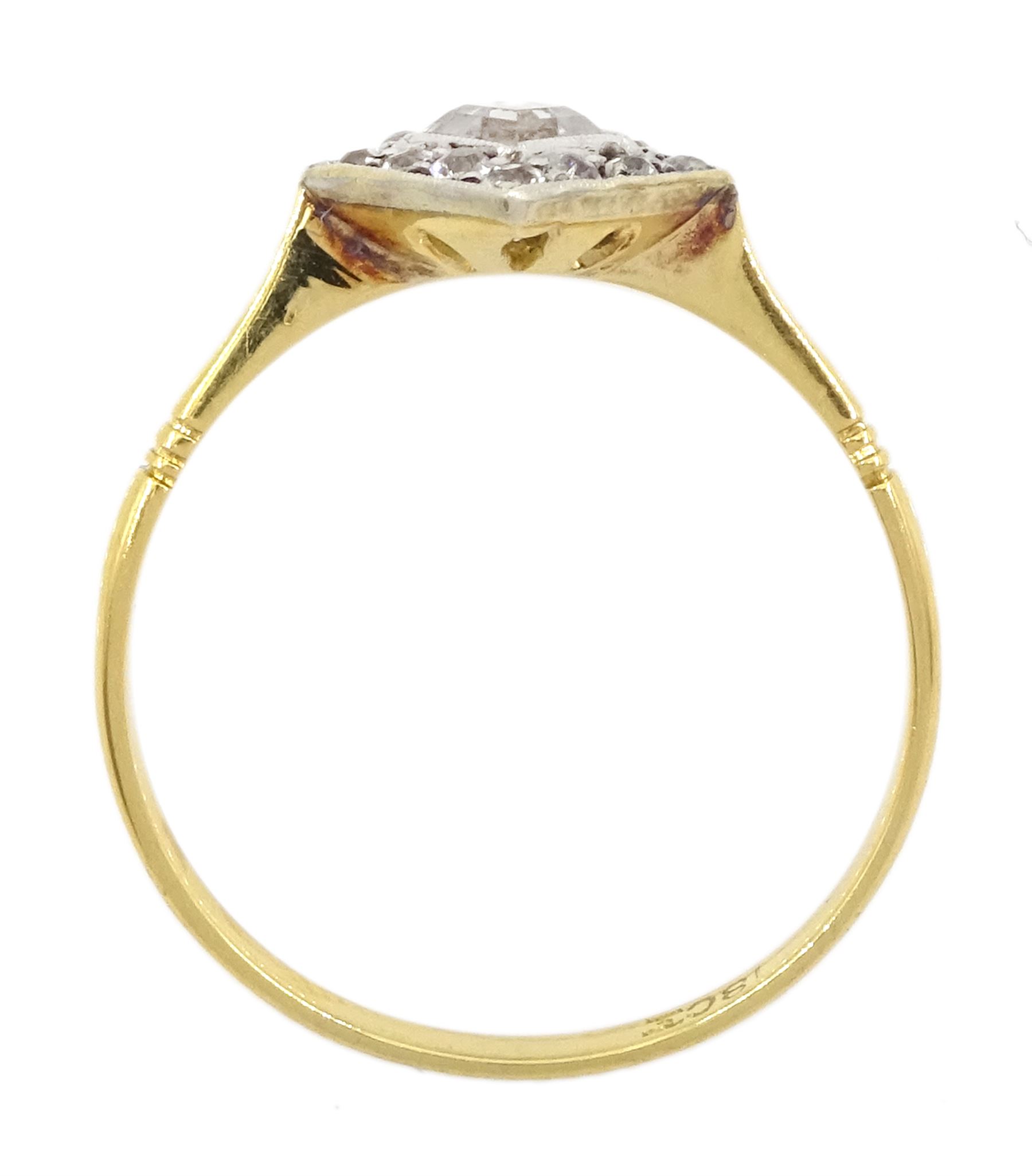 Gold milgrain set princess cut and round cut white sapphire square cluster ring - Image 4 of 4