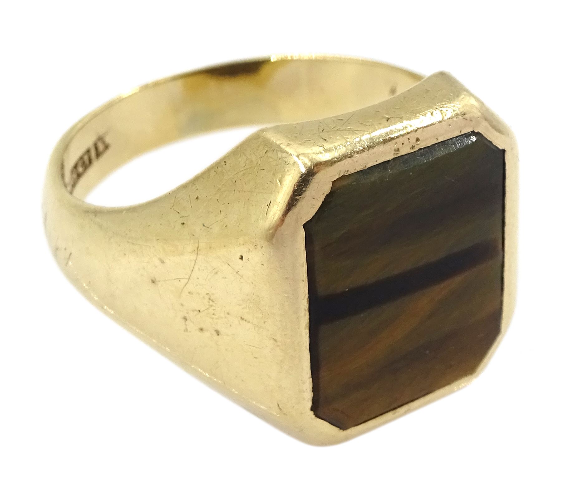 Gold single stone tigers eye signet ring - Image 3 of 4