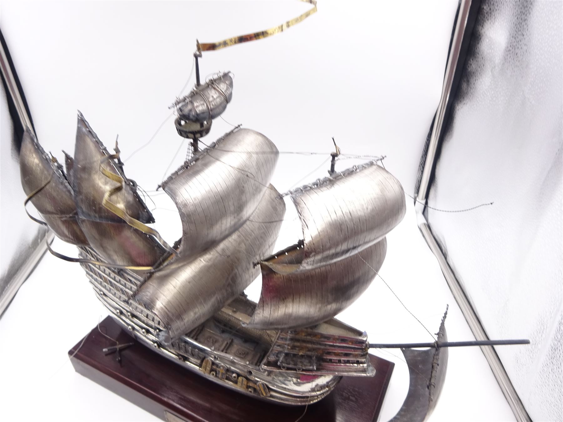 Modern silver limited edition model of The Mary Rose - Image 4 of 10