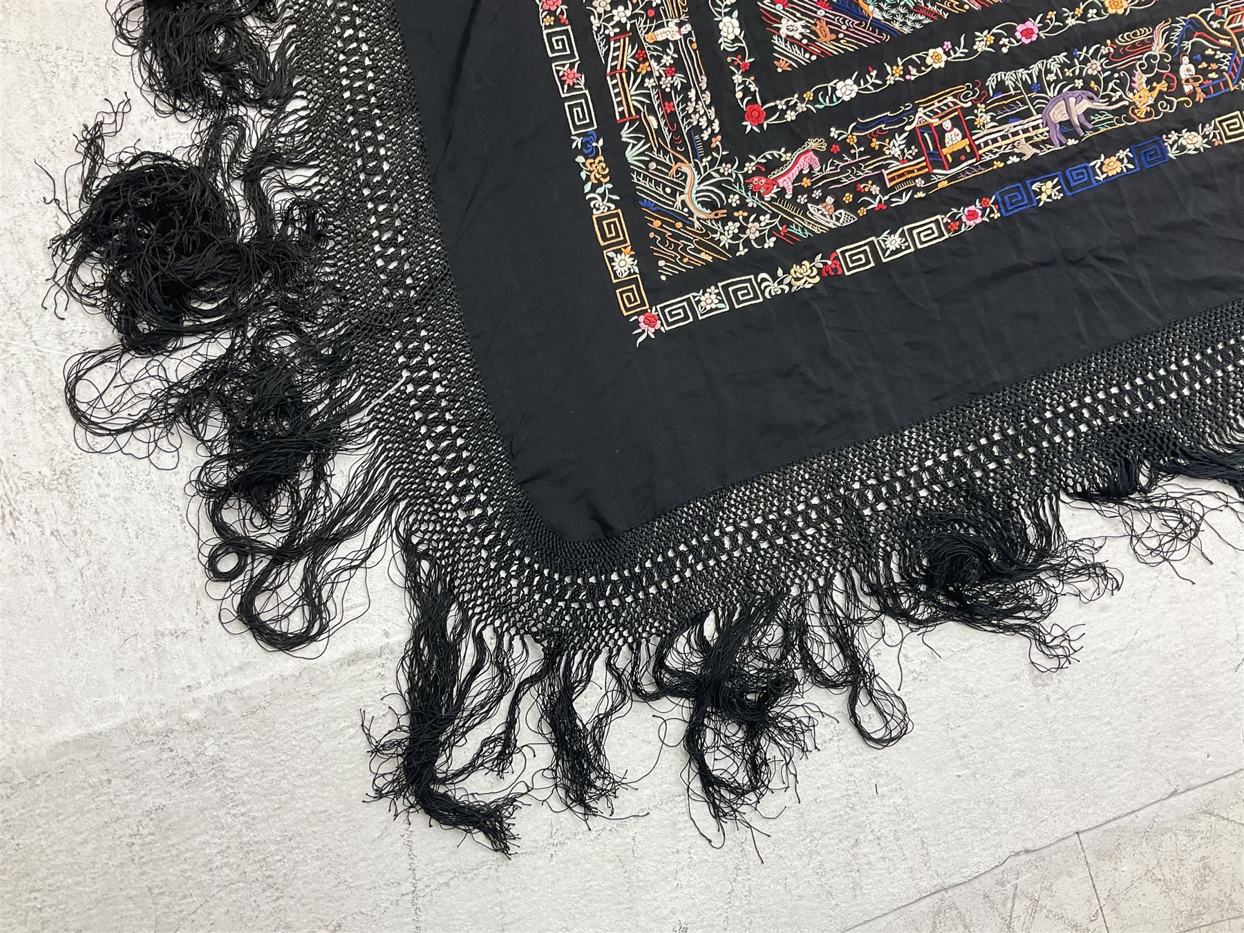 Chinese silk shawl - Image 3 of 14