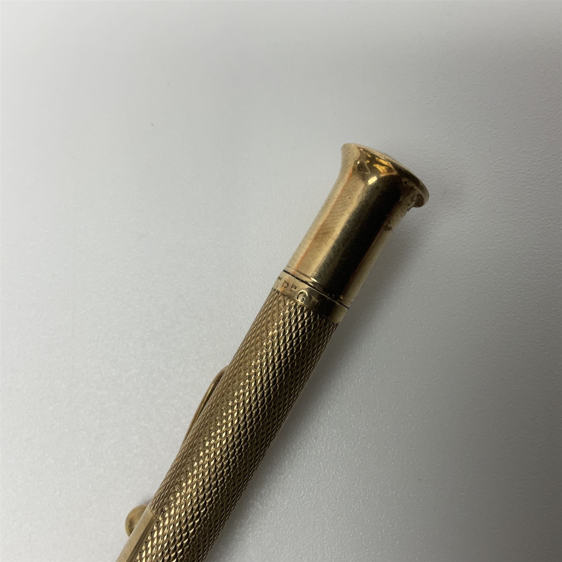 9ct gold propelling pencil - Image 3 of 7