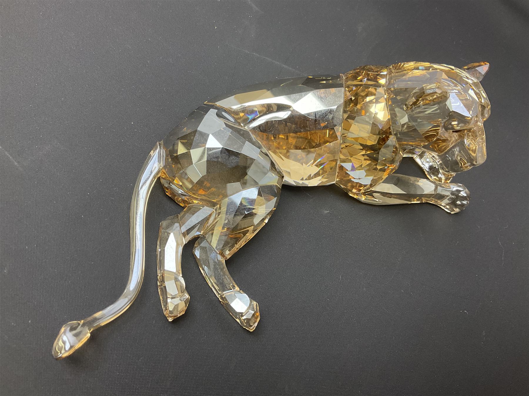 Swarovski Crystal lioness and cub - Image 4 of 11