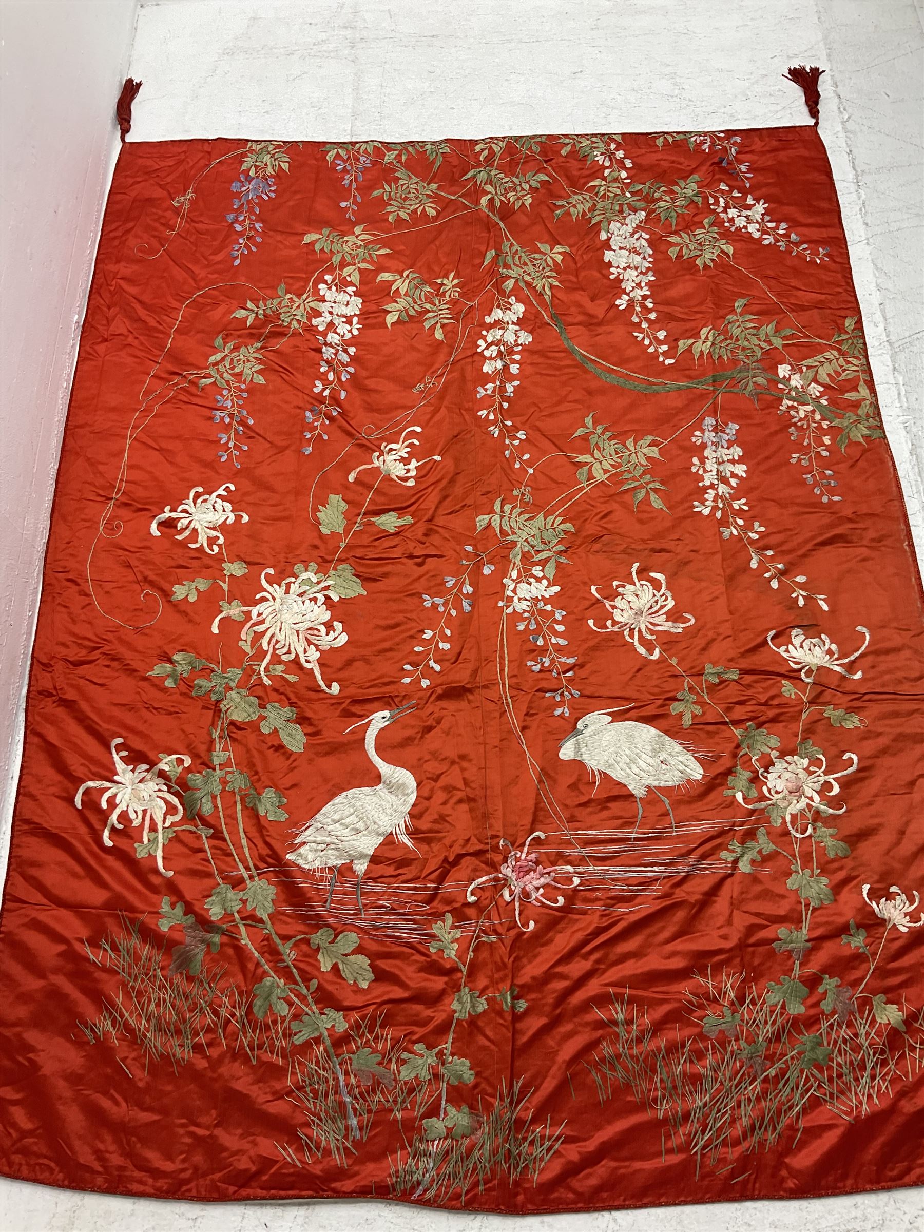 Chinese silk throw - Image 5 of 10