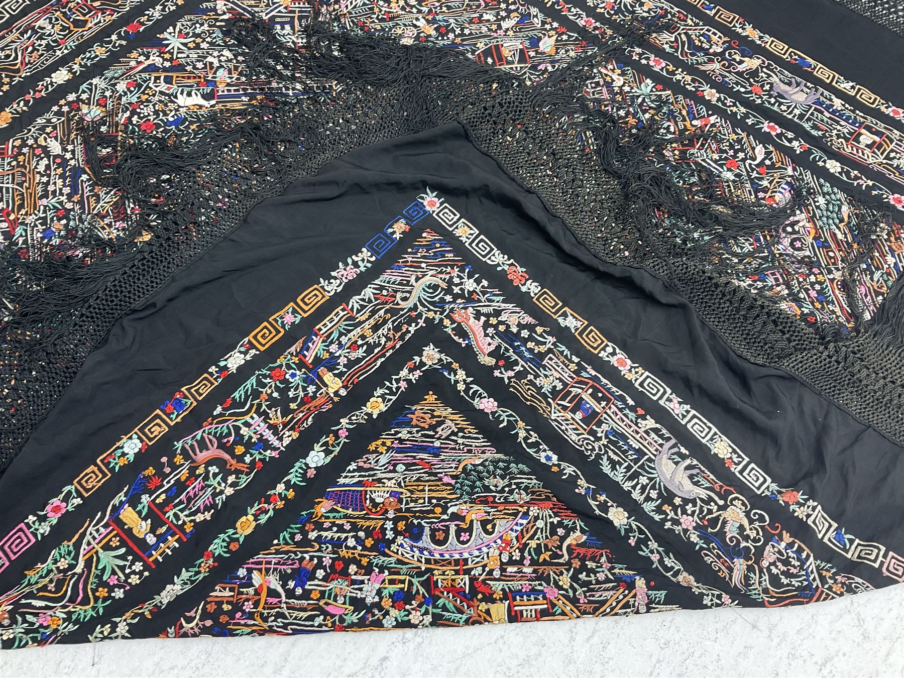 Chinese silk shawl - Image 11 of 14