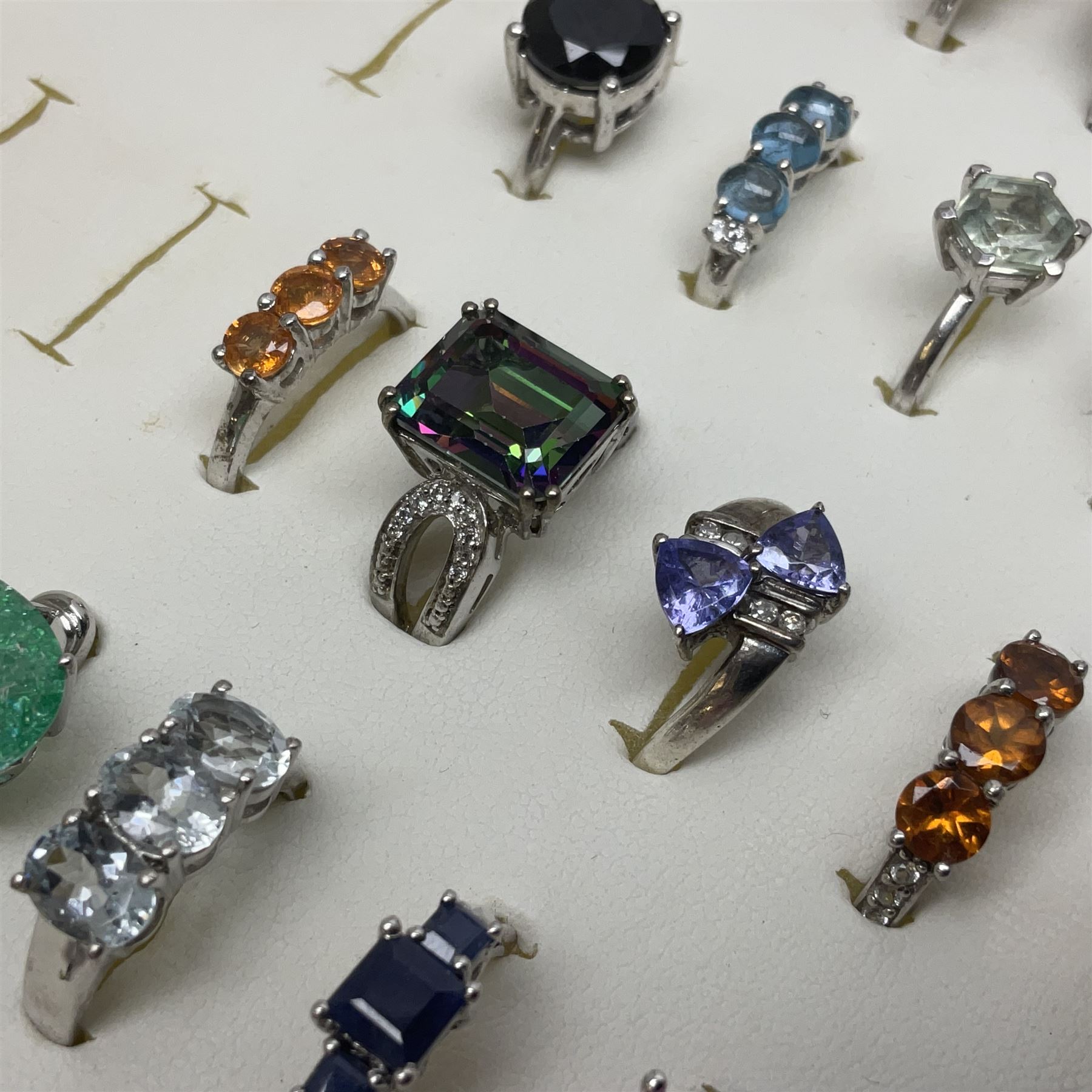 Forty silver stone-set rings including topaz - Image 9 of 17