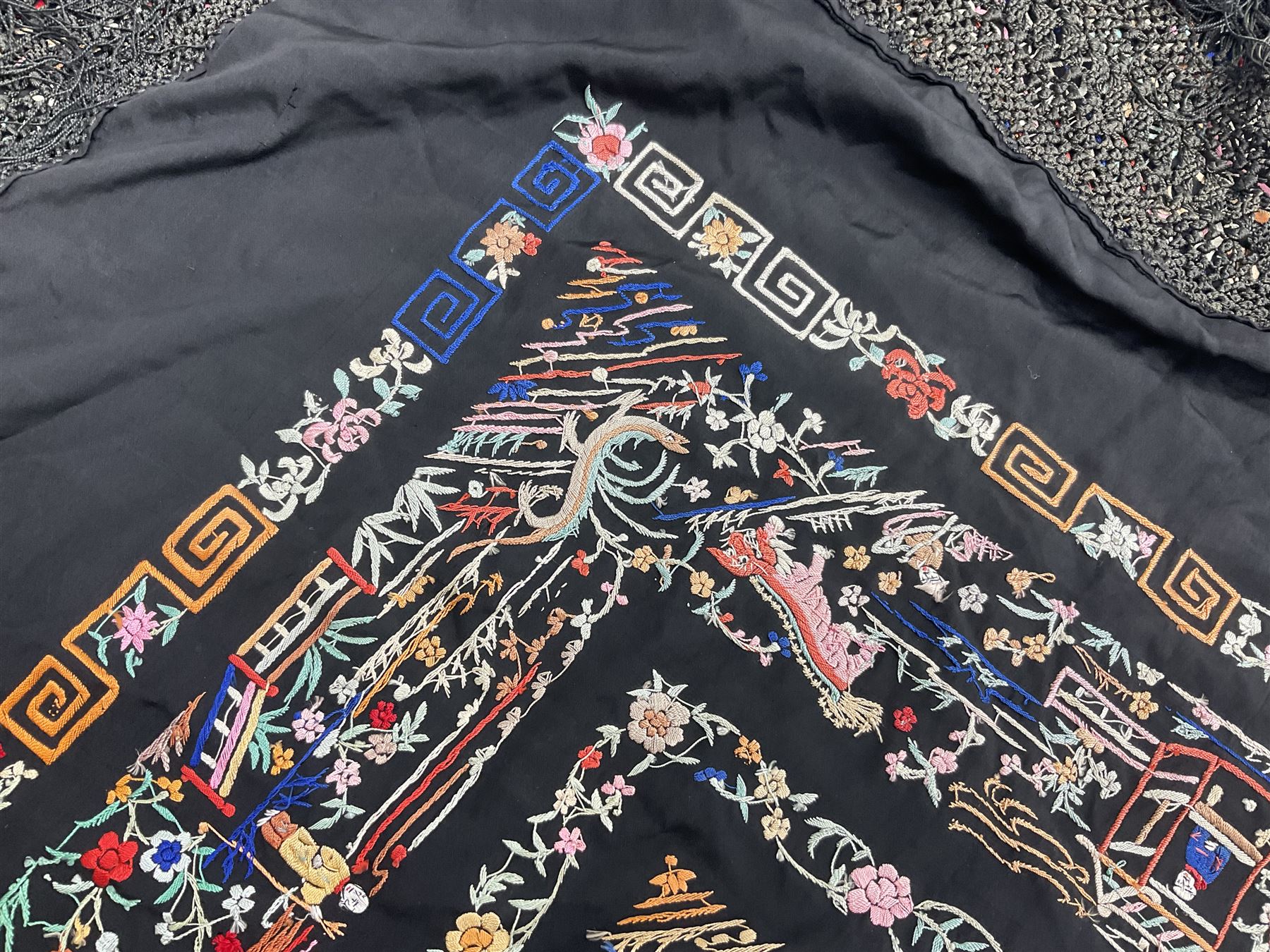 Chinese silk shawl - Image 13 of 14