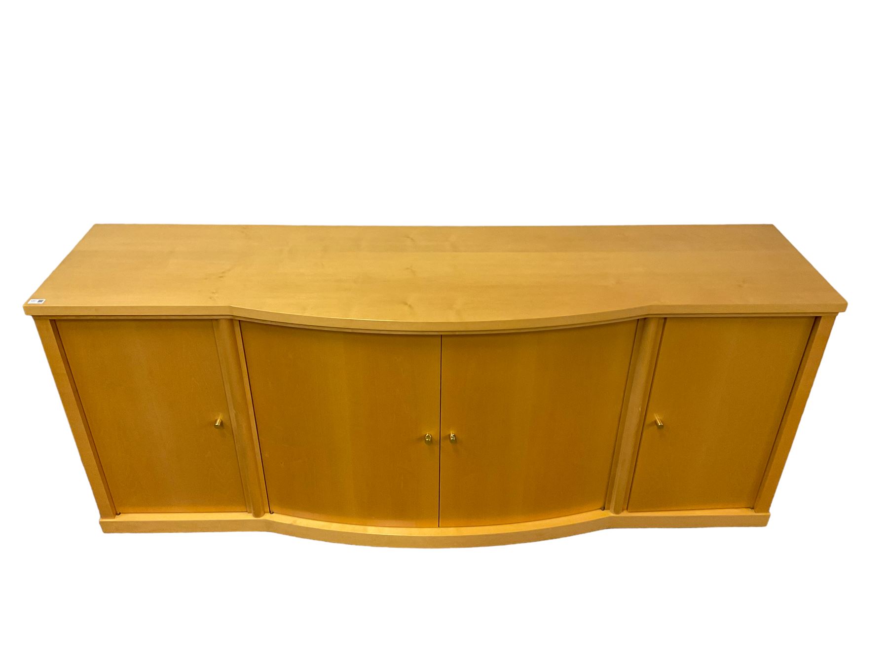 Large beech sideboard - Image 7 of 7