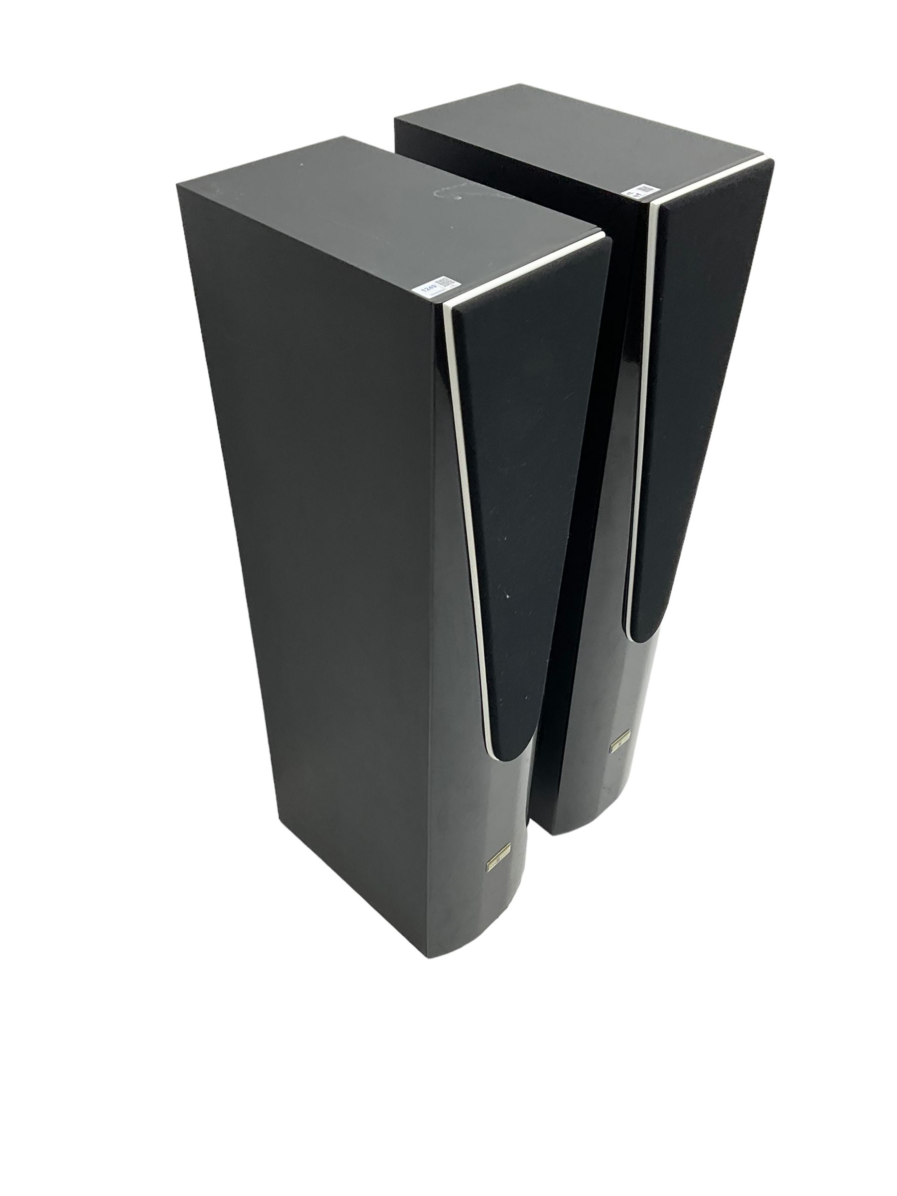 Pair Lake Audio 120W floorstanding speakers in black finish - Image 4 of 5