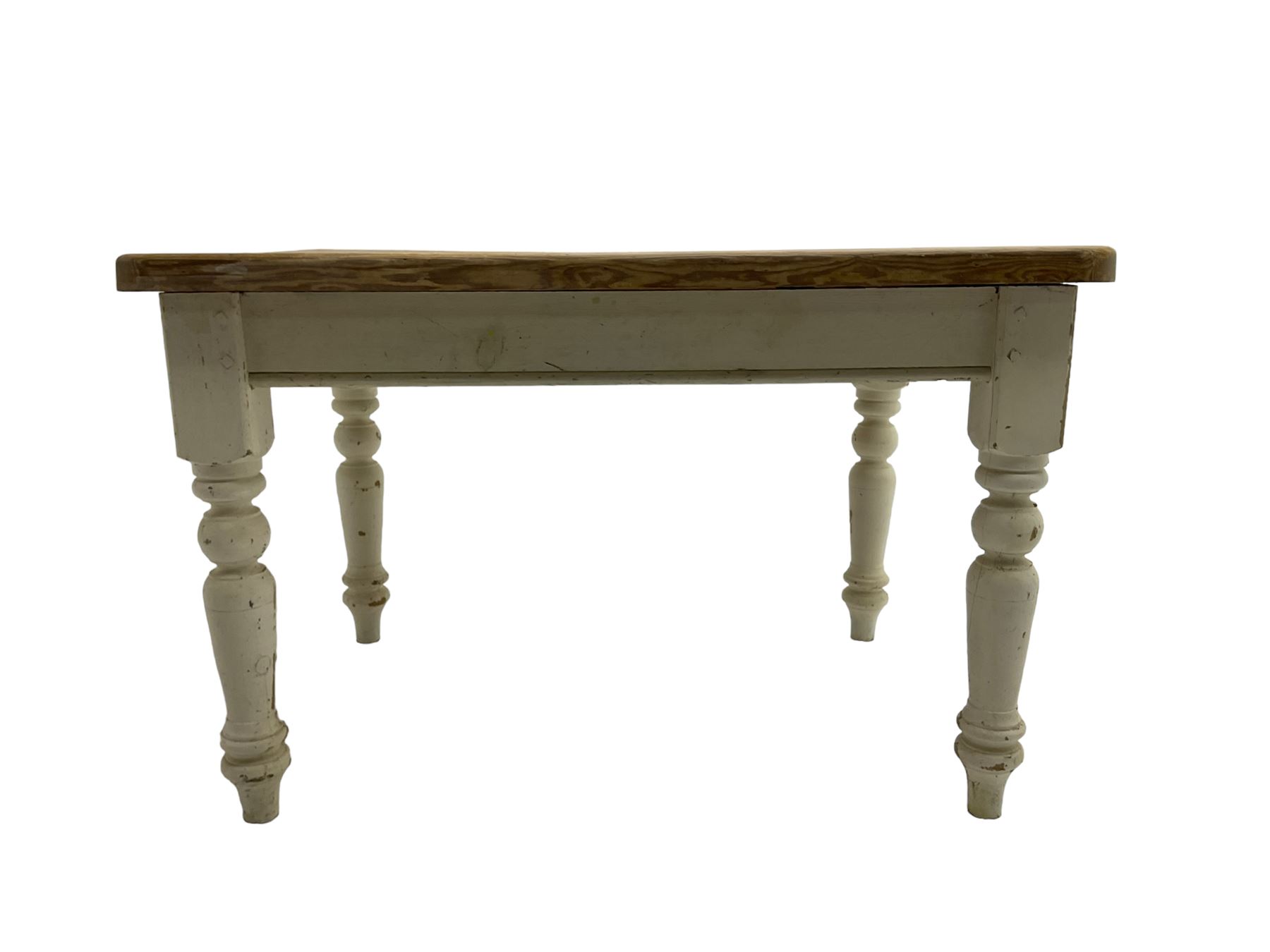 Traditional pine kitchen table with white painted base - Image 2 of 7