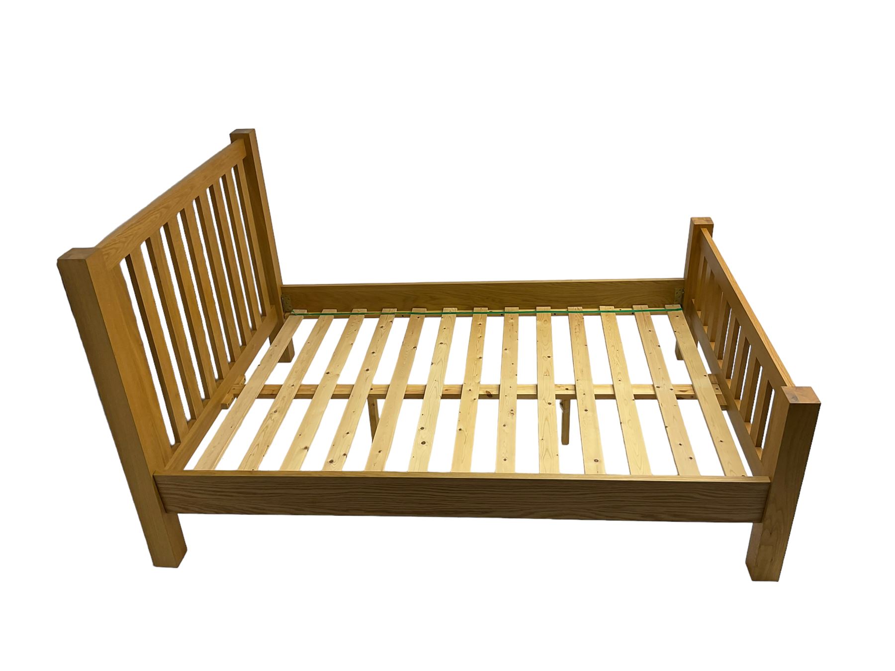 Modern oak 4' 6� double bedstead - Image 2 of 6