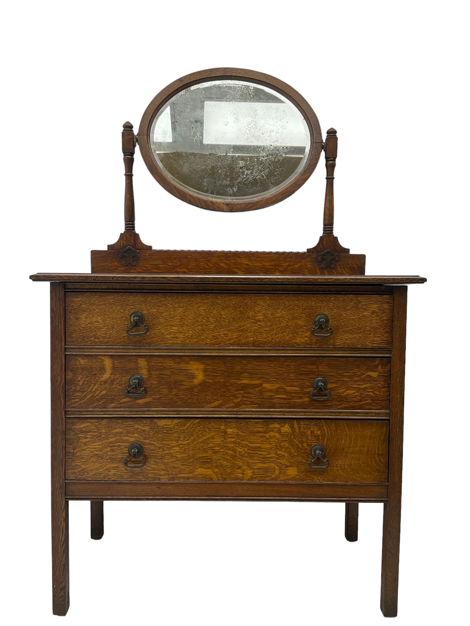 Early 20th century oak dressing chest - Image 3 of 4