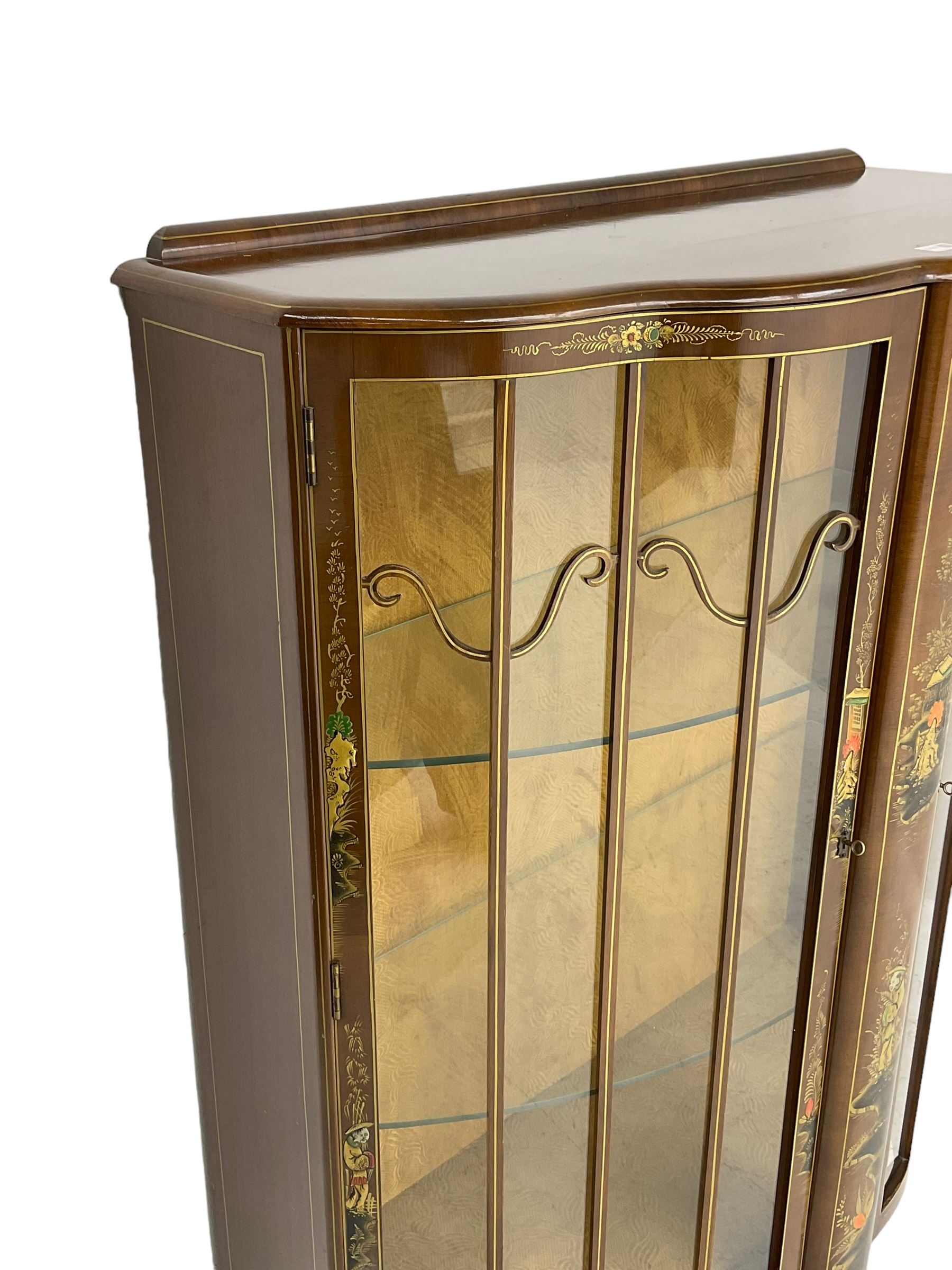 Early 20th century walnut display cabinet with Chinoiserie decoration - Image 4 of 7