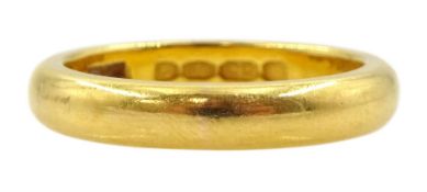 22ct gold wedding band