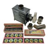 Tinplate magic lantern with two boxes of slides 'magic lantern slides Bilder zu lantern magica vues