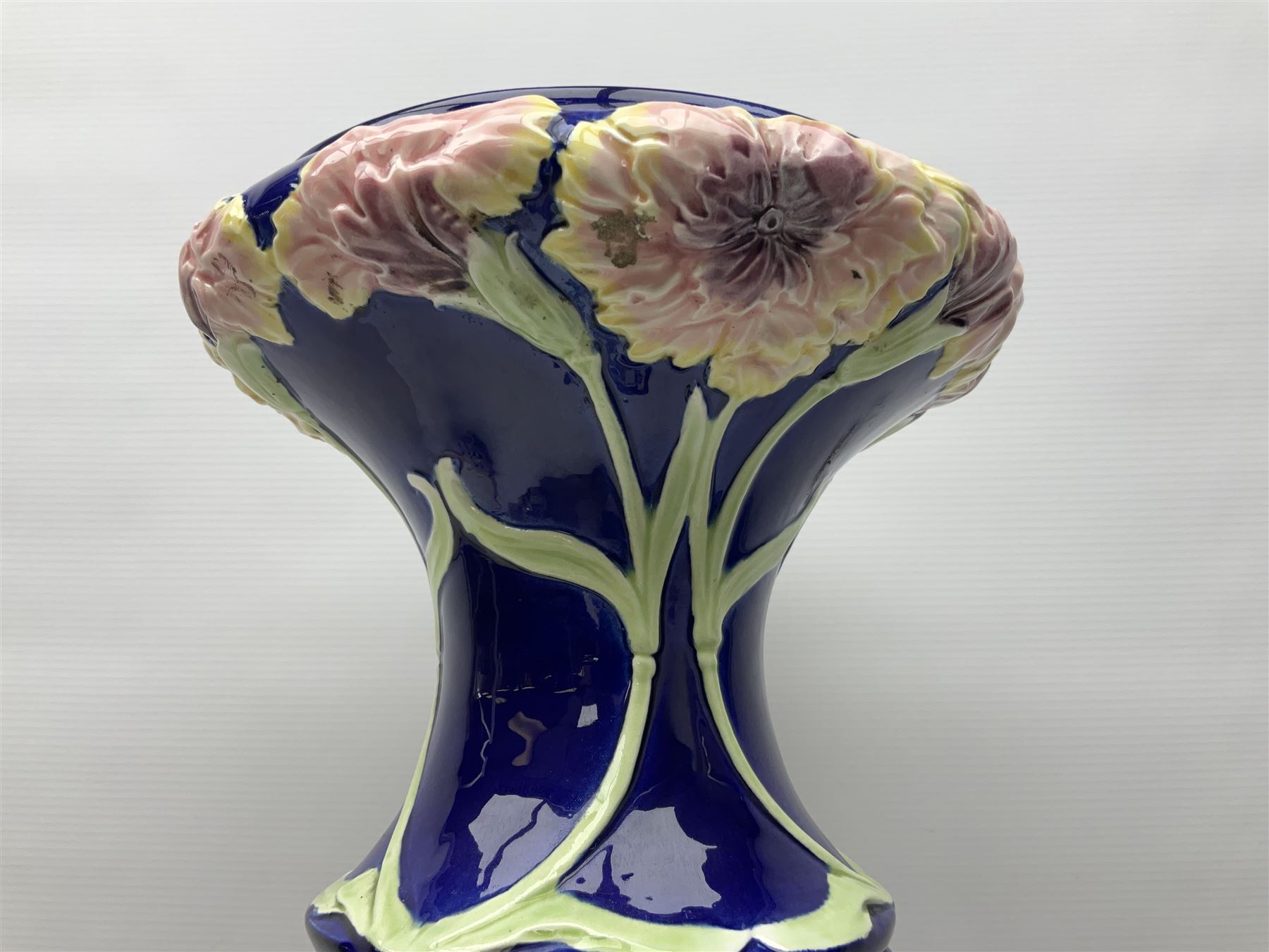 Art Nouveau style jardinere and stand decorated with flowers and foliage on a blue ground - Image 9 of 15