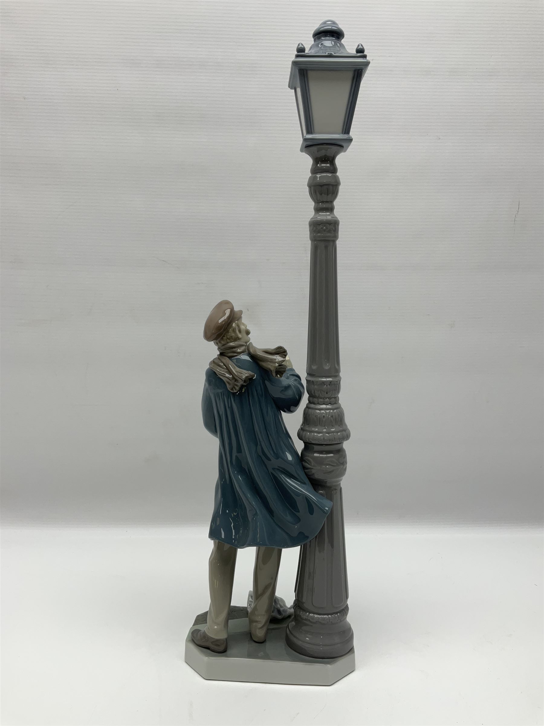 Lladro figure - Image 9 of 13