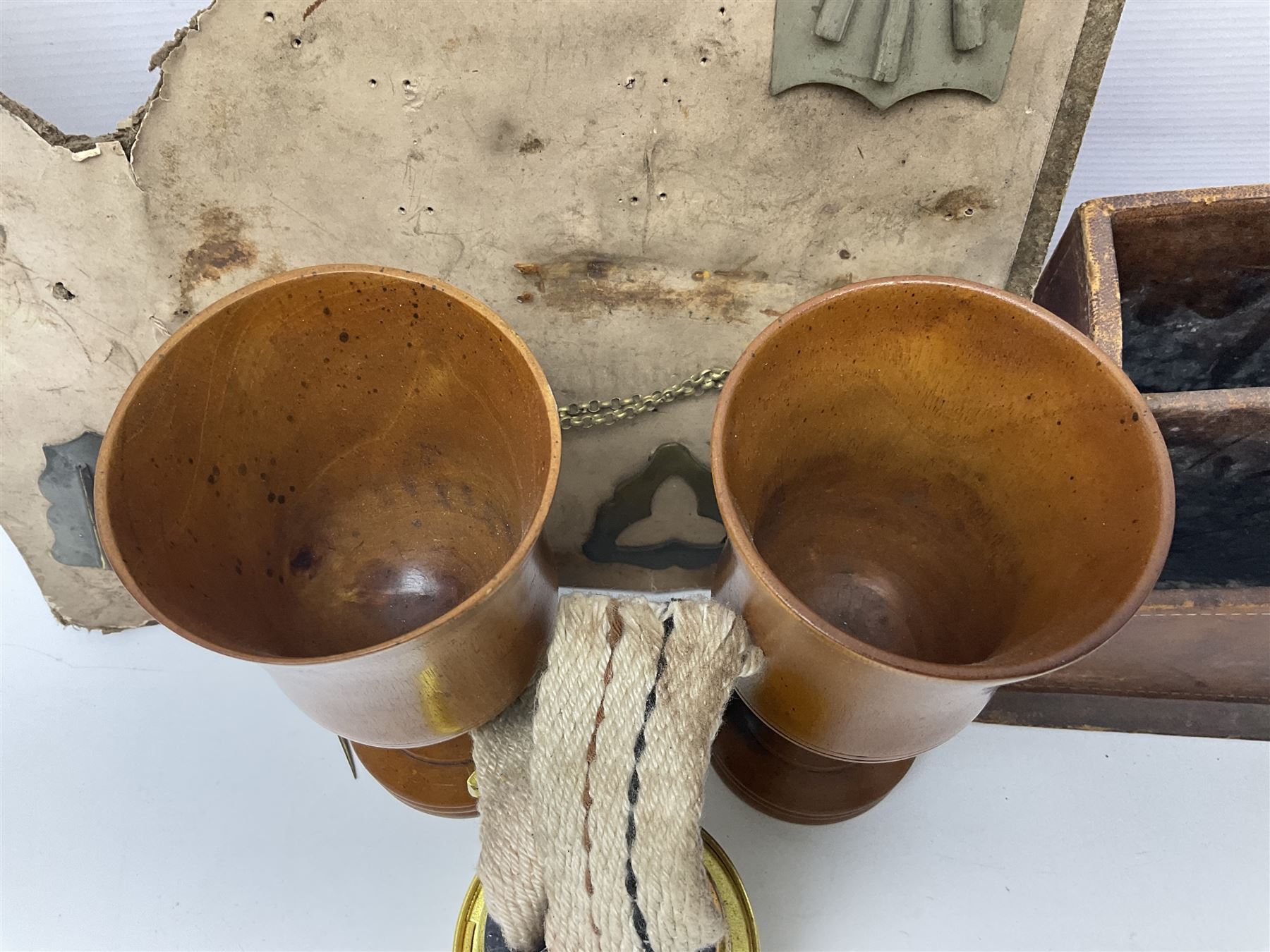 Pair of turned wooden goblets - Image 10 of 11
