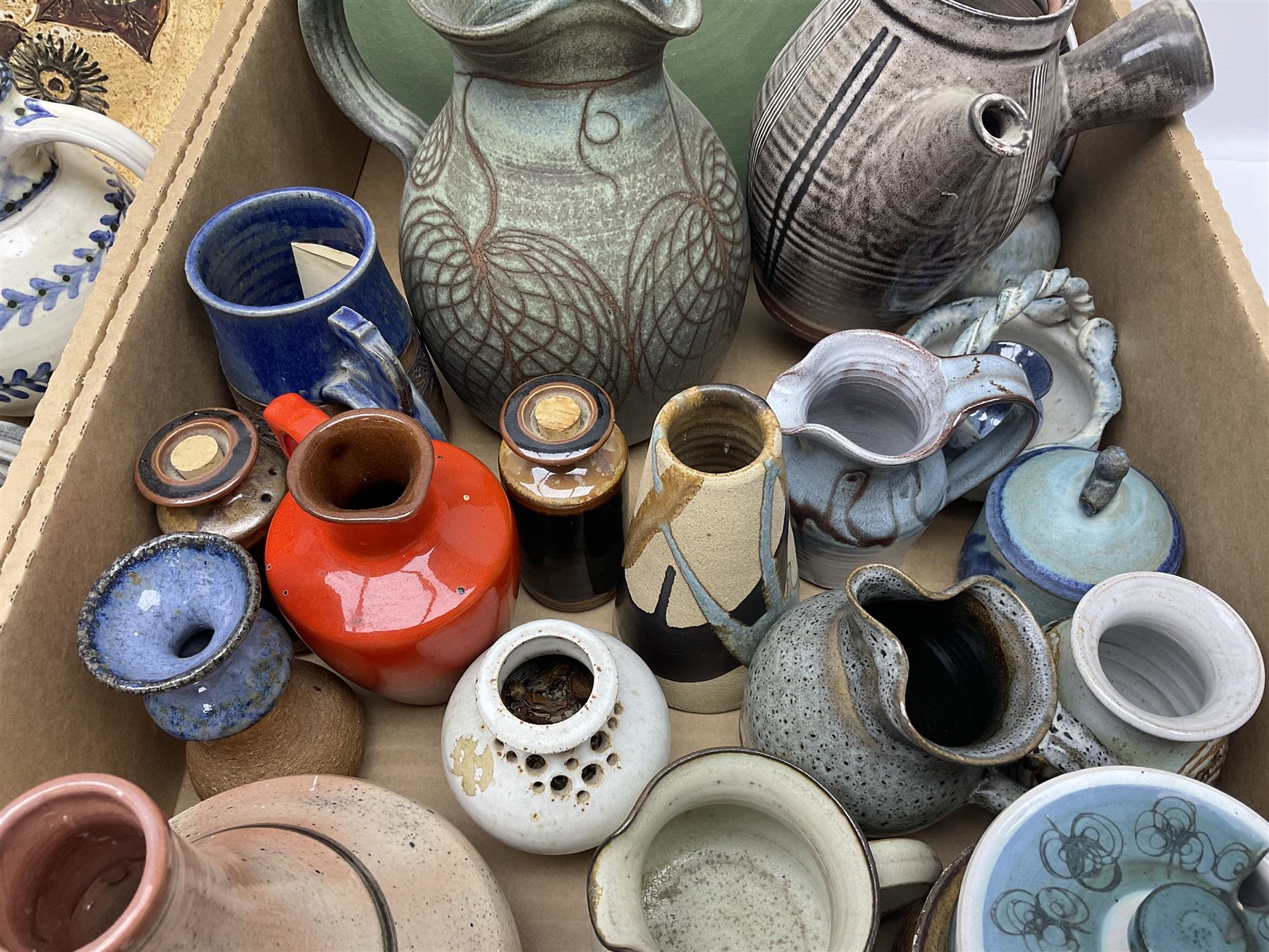 Studio pottery - Image 9 of 12