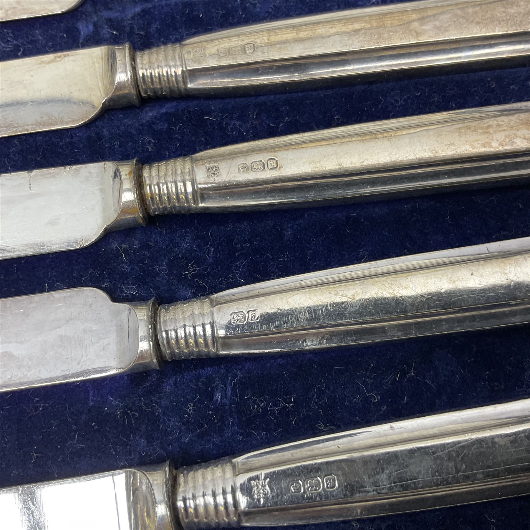 Early 20th century set of six silver handled knives - Image 9 of 9