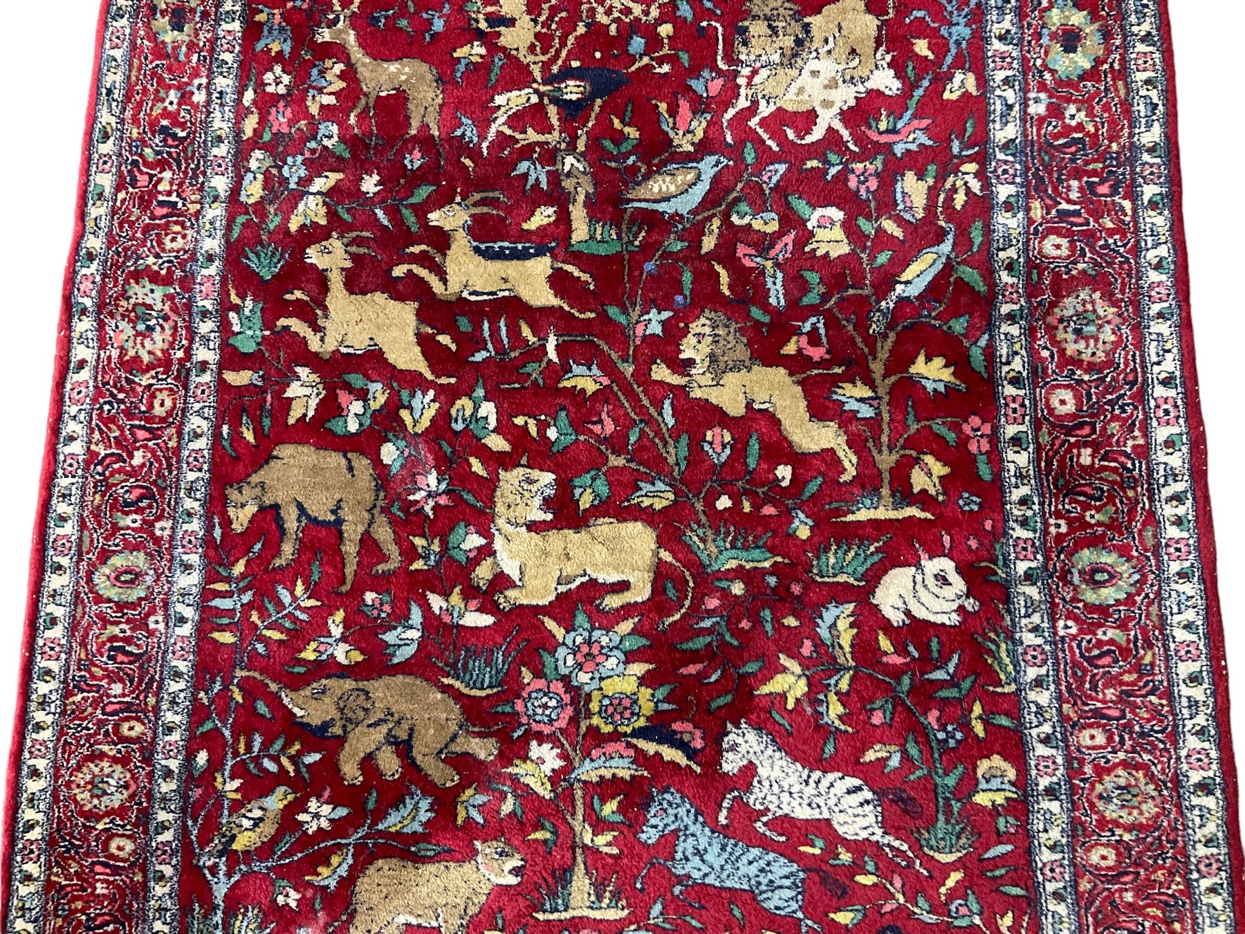 Persian Kashan design crimson ground rug - Image 3 of 6