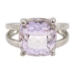 9ct white gold kunzite ring