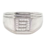 9ct white gold gentleman's diamond ring