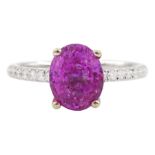 18ct white gold oval cut pink sapphire ring