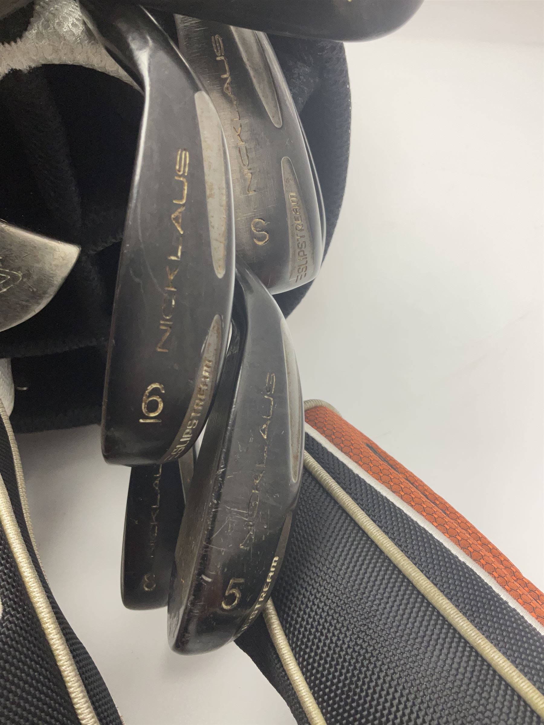 Set of eighteen golf clubs - Image 9 of 12