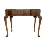 Early 20th century Queen Anne design walnut reverse break-front console side table