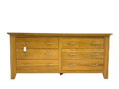 Contemporary wide oak straight-front chest