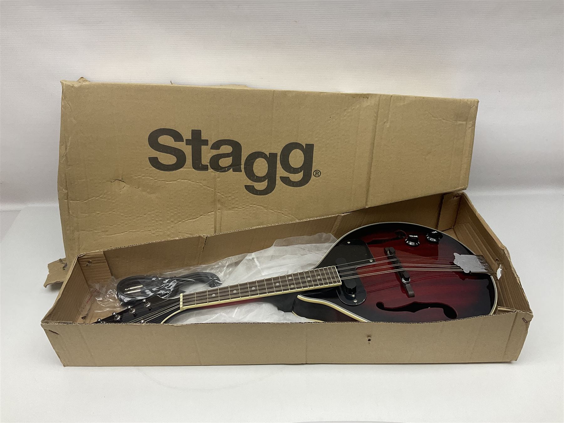 Stagg Model M50 E eight-string electro-acoustic mandolin; bears makers label L69cm; in cardboard del - Image 18 of 19